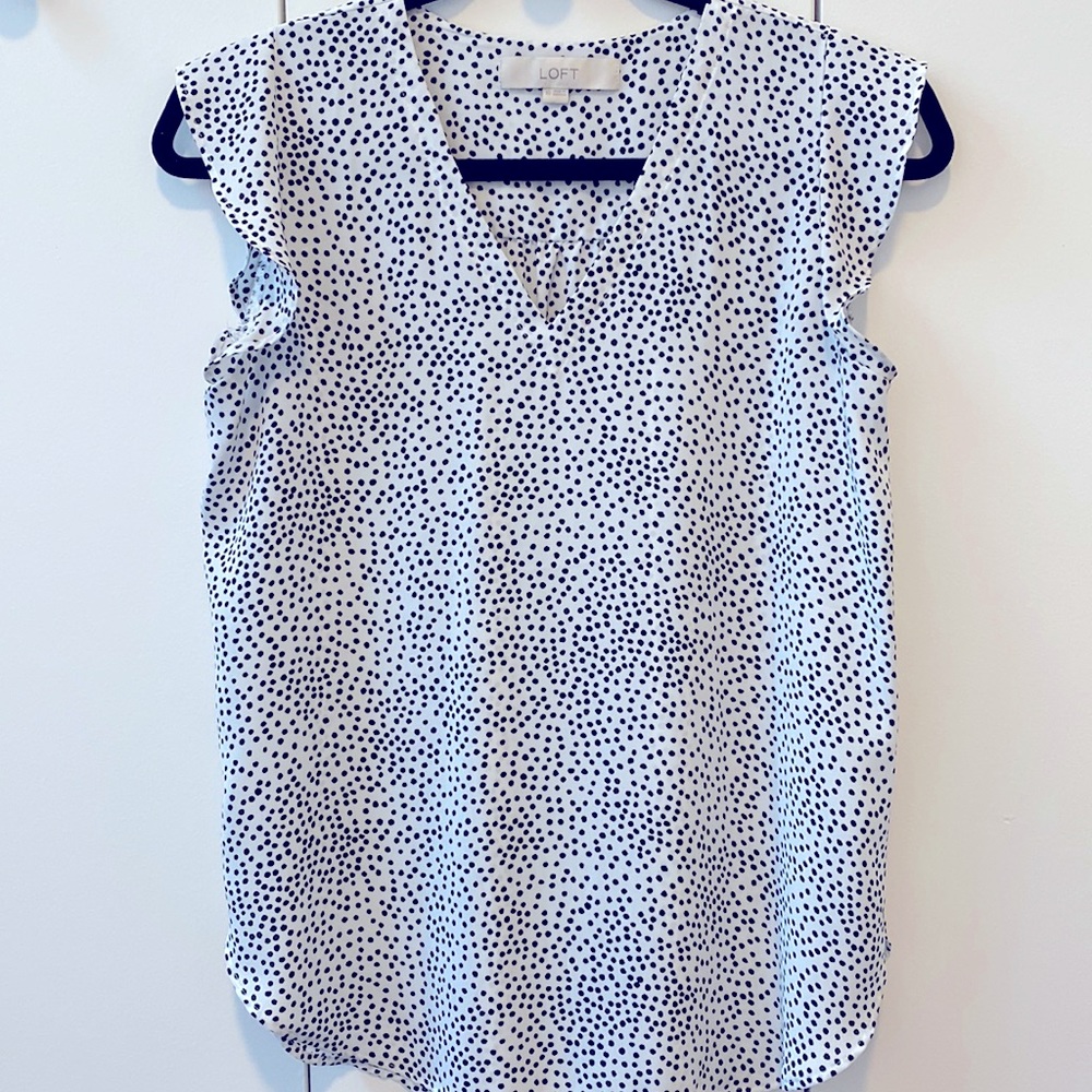 Black and white ruffle sleeve blouse